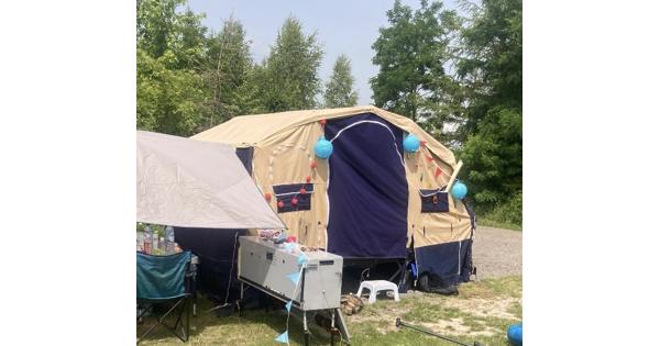 Trigano vouwwagen oudje, maar kan nog prima mee