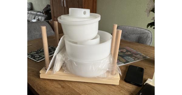 kaaspers en toebehoren