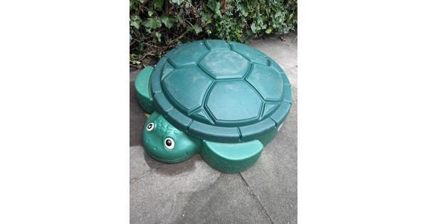 Zandbak in de vorm van schildpad