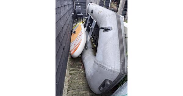 Oplaasboot geschikt voor buitenboordmotor 