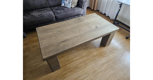 Salon tafel hout
