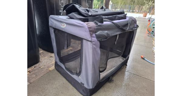 Honden reisbench, alleen rits lange zijde moet worden hersteld