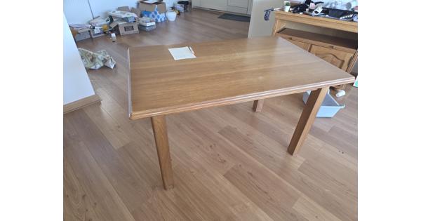 Goed dressoir