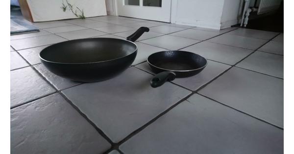 Wok 28 cm en koekenpan 20 cm