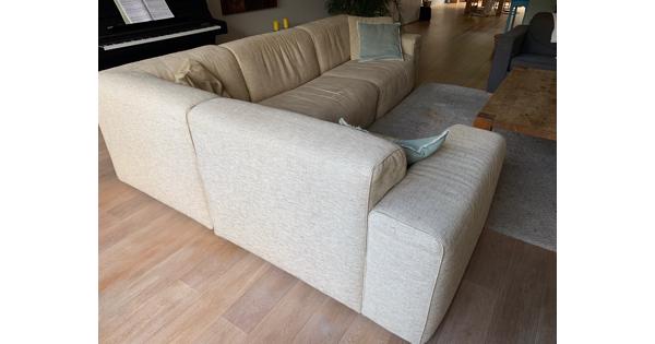 Kartell hoekbank 300 x 210 cm