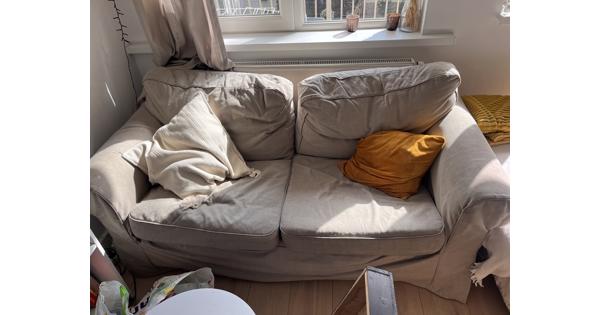 Taupe/grijze tweezitsbank