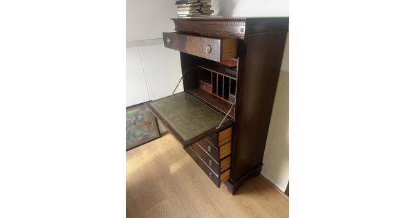 Secretaire