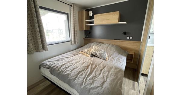 Nieuw bed 160 x 200 cm 