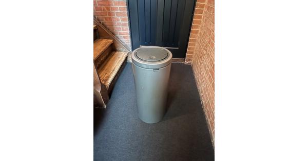Brabantia vuilisbak met drukknop
