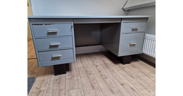 Vintage bureau 160x80x78 cm met 2 ladenblokken