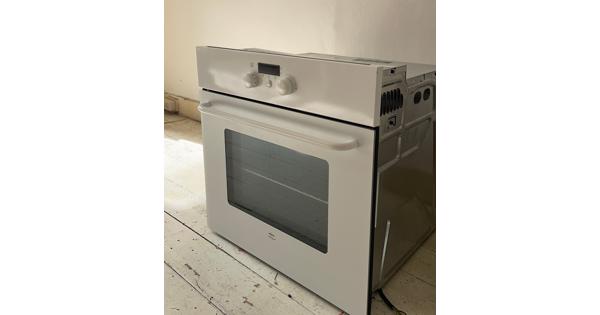 Inbouw oven ikea , in zeer goede staat, moet snel weg!