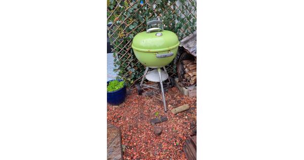 Barbeque groen op poten