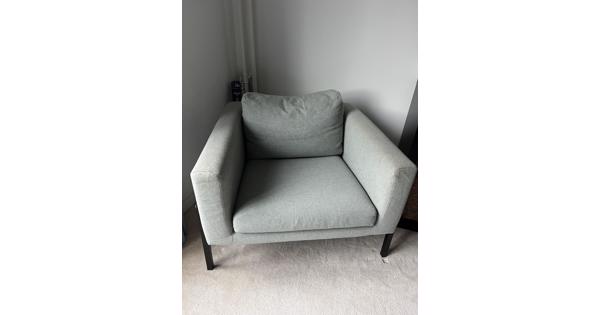 IKEA fauteuil 81x74x61 (bxdxh) met rugkussen