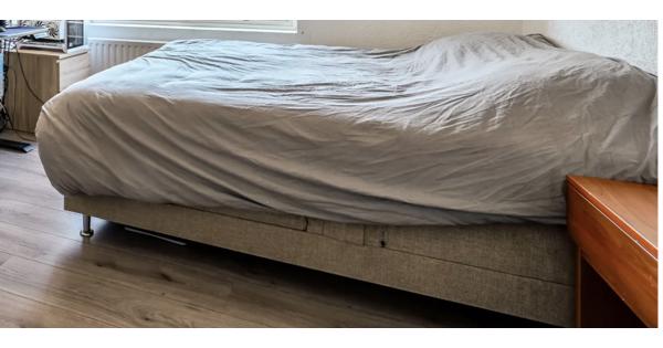 Tweepersoons boxspring goede staat