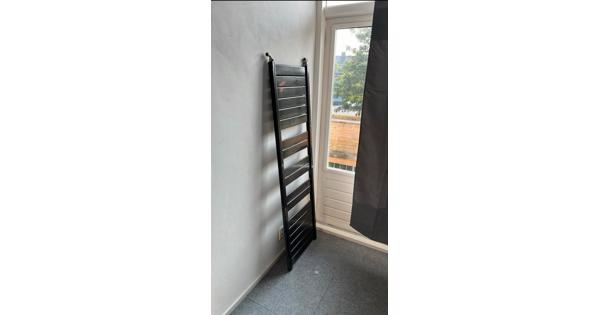 Radiator zwart voor badkamer