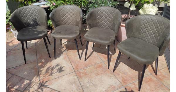 4 leuke donkergroene fauteuils
