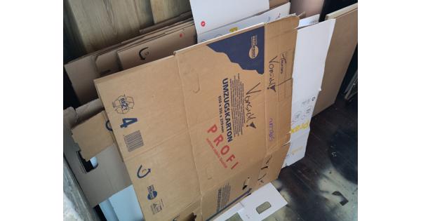 Verhuisdozen Praxis/Hornbach wisselende staat en formaten