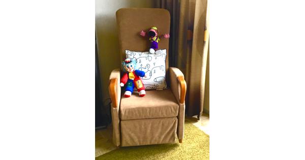 Verstelbare fauteuil, (zgan)  maar electr.  defect 