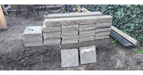 Grindtegels en opsluitbanden