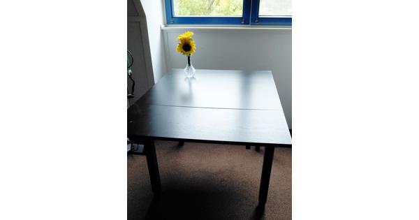 Eettafel 90 bij 90 uitschuifbaar