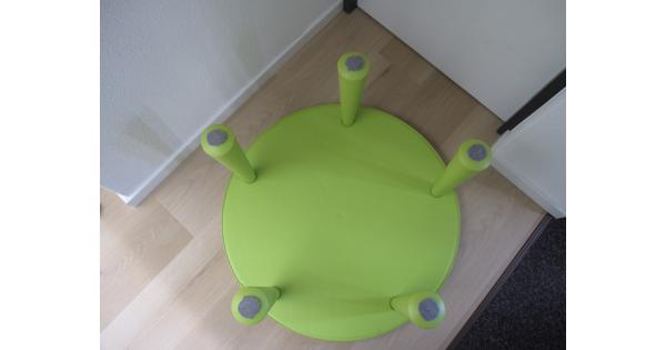 ronde lage tafel van kunststof