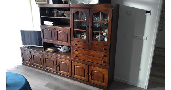 fraaie buffetkast massief eiken