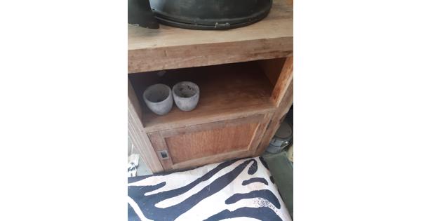 Houten kastje