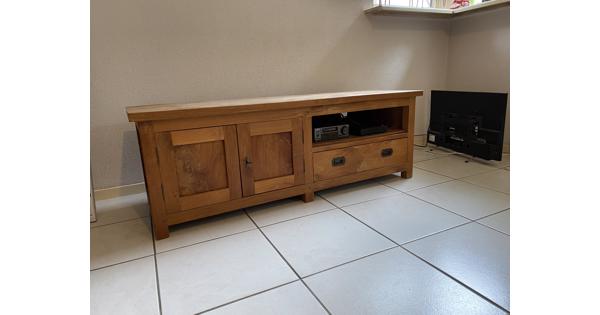 Televisie kast laag