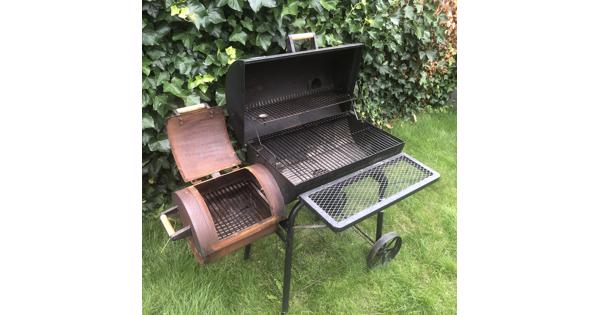 Barbeque bbq/smoker