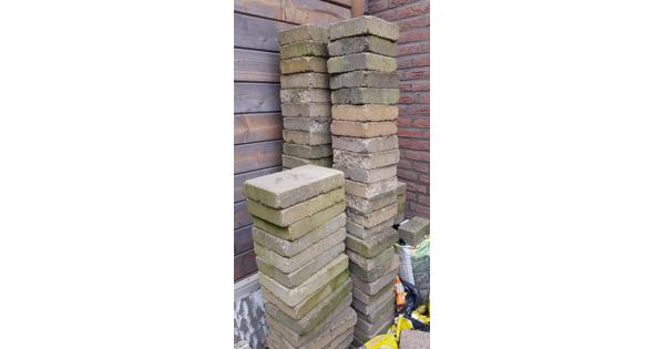 Tuin tegels gratis af te halen