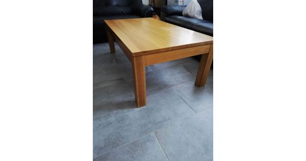 Massief eikenhouten tafel (130x70x45)