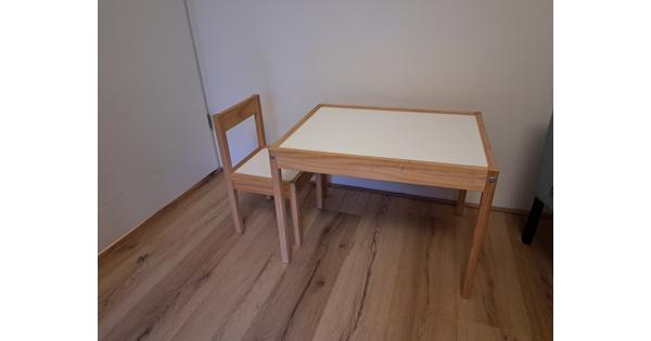 Ikea kindertafel met één stoel