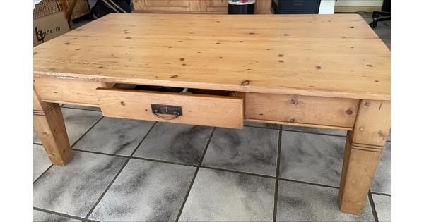 Salontafel met lade van grenenhout