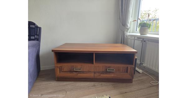 TV kast van fineerhout