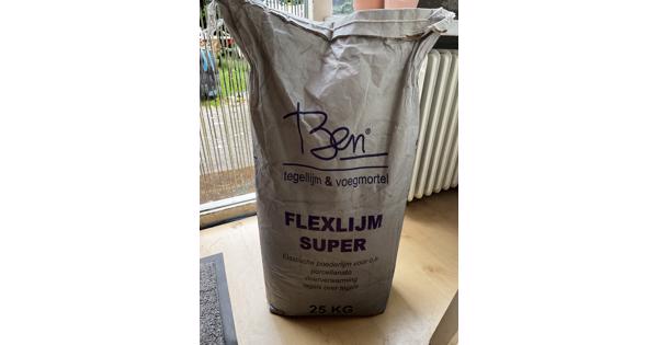 Tegellijm 3 zakken a 25kg