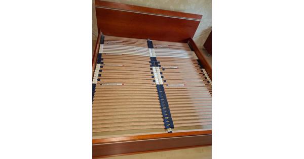 Ledikant 180x200 met 2x lattenbodem