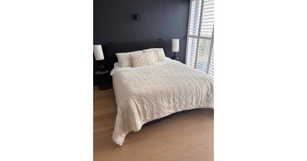 Swiss Sense bed 160x200 met motor