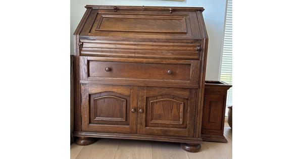 Secretaire