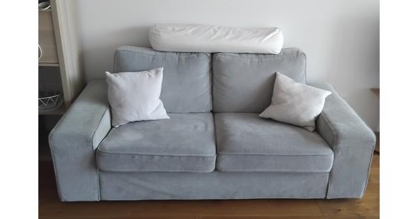 Ruime 2-zitsbank gratis af te halen.