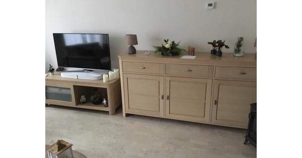 Dressoir en TV meubel licht eiken tv meubel is 145x 50 x 50 