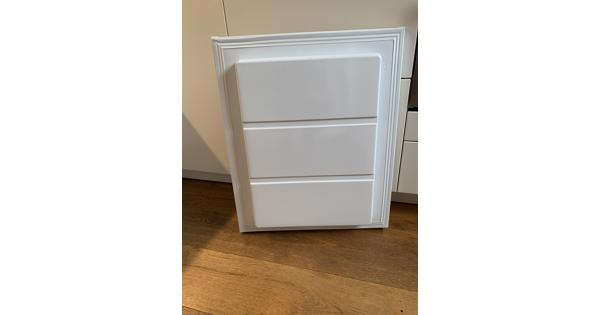 Deurtje diepvries voor koelvriescombinatie