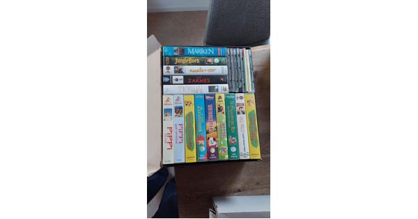 VHS  kinderfilms o.a. pipi en diverse disney films