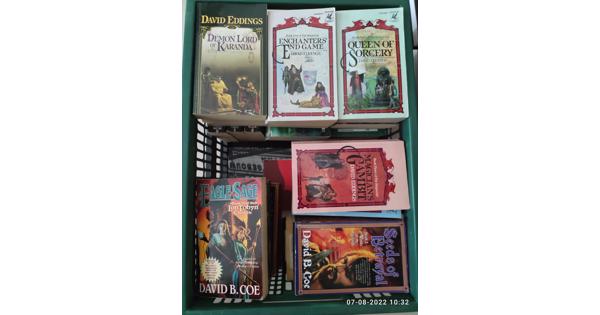 Heel veel Engelstalige Fantasy boeken, volledige series.