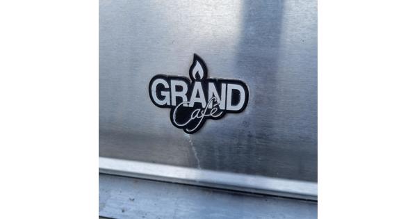 Grote gasbarbecue 