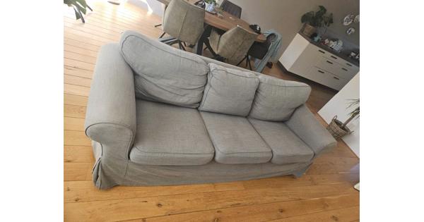 GRATIS schone 2- en 3 persoonsbanken in Voorhout