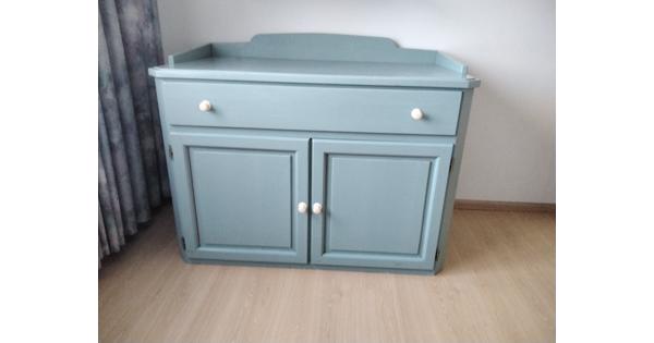 Commode vintage