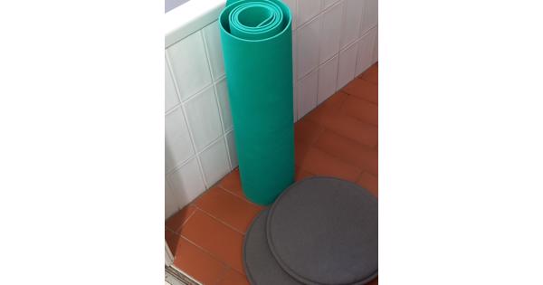 Yogamatje en 2 kussens