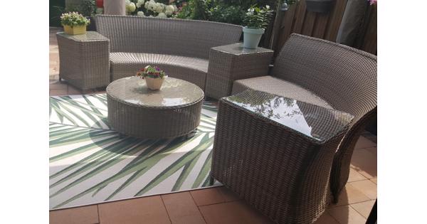 Halronde  tuin loungeset