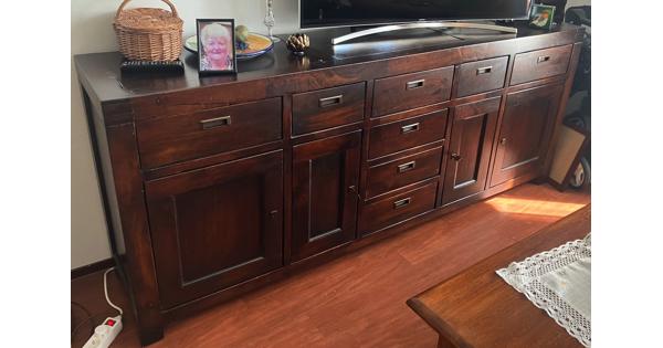 Dressoir koloniaal