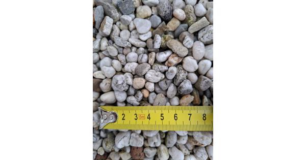 Grind, ongeveer 0,6 m3